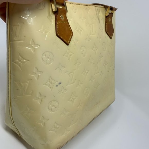 Louis Vuitton vernis  Cream and Brown Shoulder Bag - Picture 2 of 15